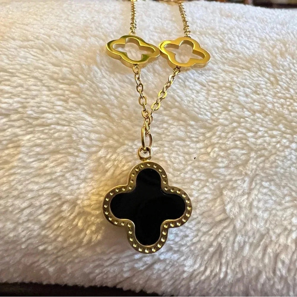 Necklace Earrings Set 18K Women Gold Plated Four Clover Leaf Pearl Gift Birthday - Picture 11 of 13